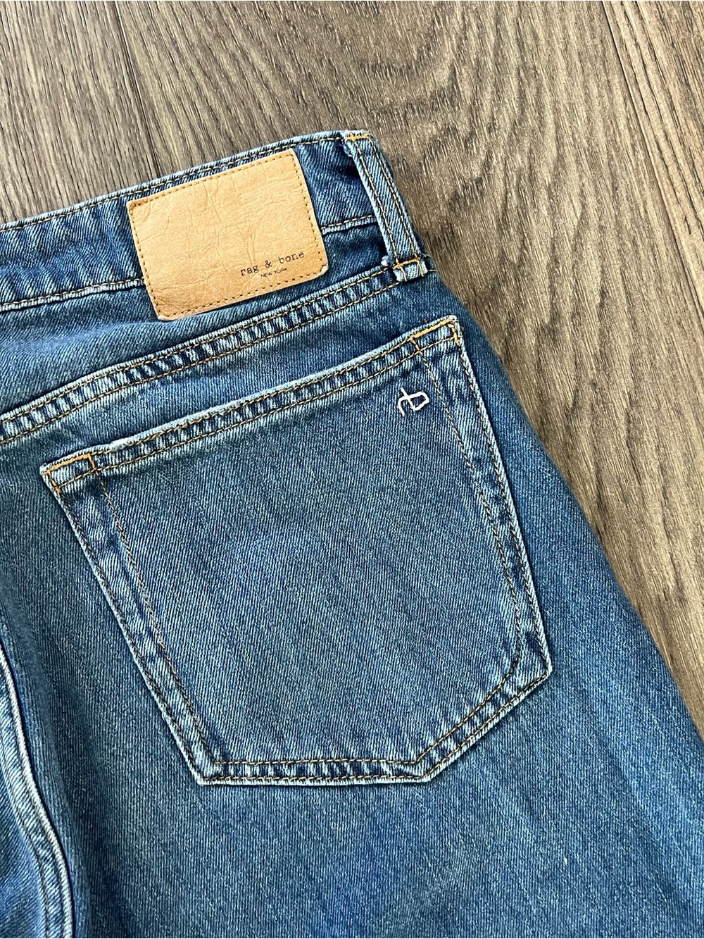 RAG & BONE Dre Low Rise Slim Boyfriend Denim Blue Jeans Size 26 - Picture 9 of 12